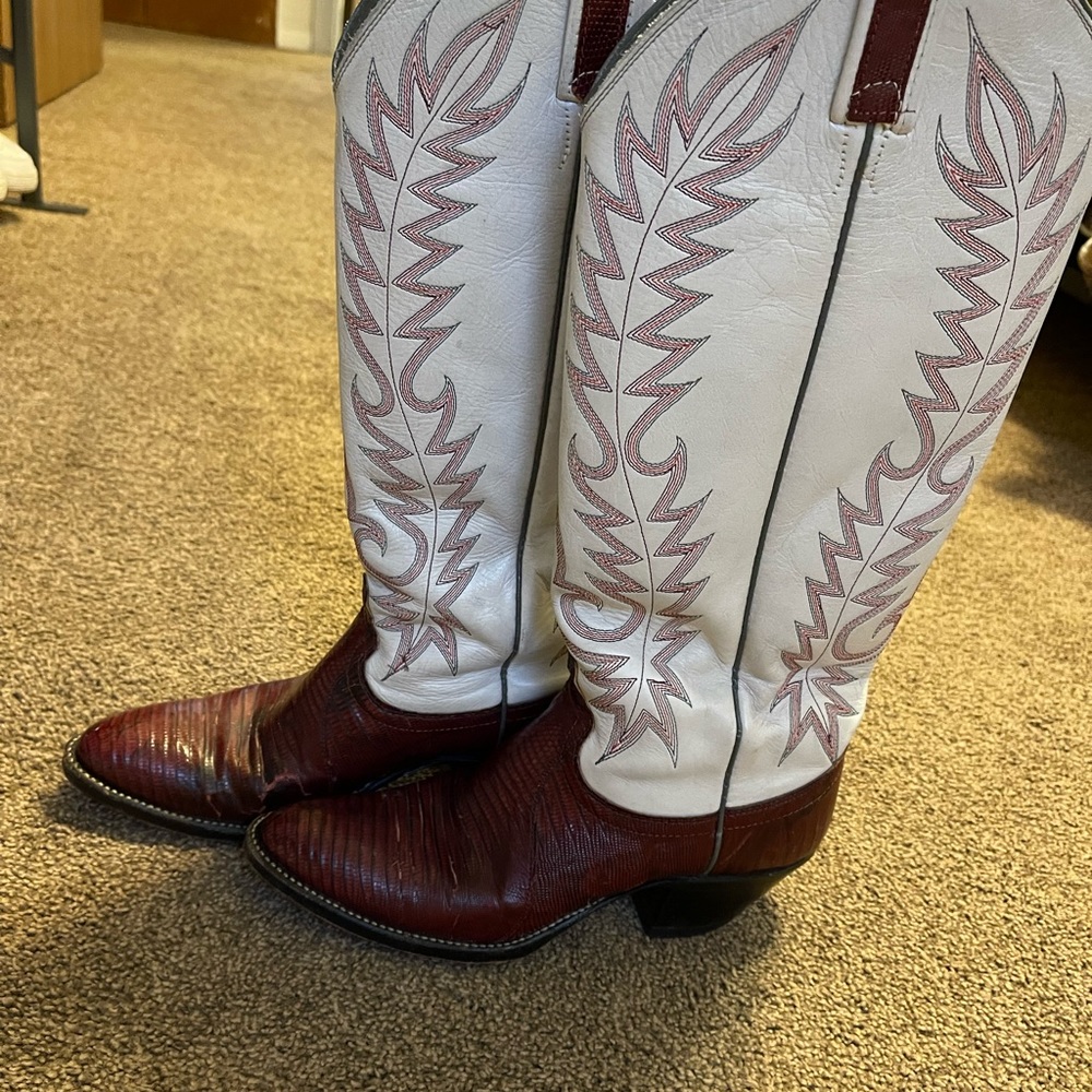 Dan Post Woman’s boots, size 8